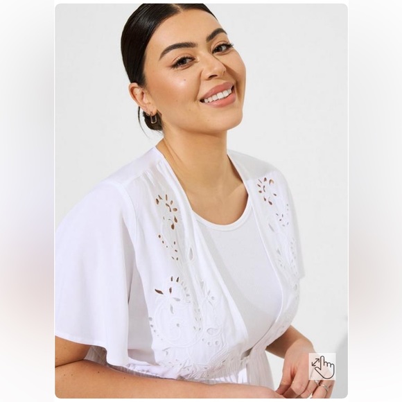 Torrid Eyelet Challis Tie Front Third Piece Size 5X NWT - Picture 4 of 5